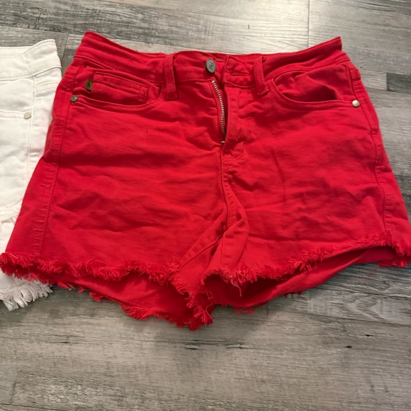 2 pair of Judy Blue women’s shorts. Small - Picture 2 of 8